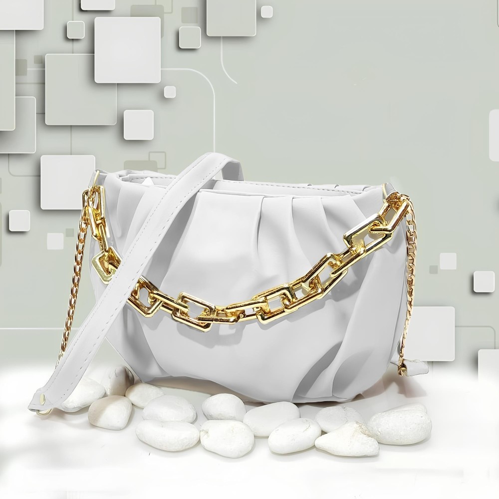 Women's Plain Saddle Crossbody Bag – Stylish & Lightweight